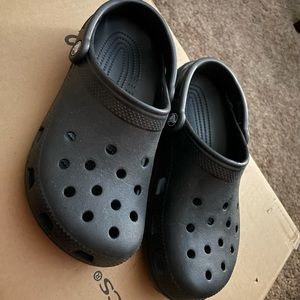 black crocs